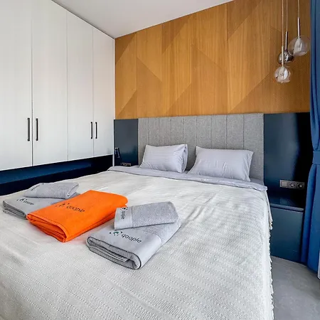 Qoople C-lounge Cleopatra Apartamento